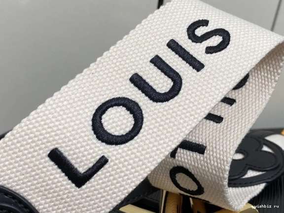WIS VUITTON TWIST MM-23*17*9.5CM LOUIS 0812